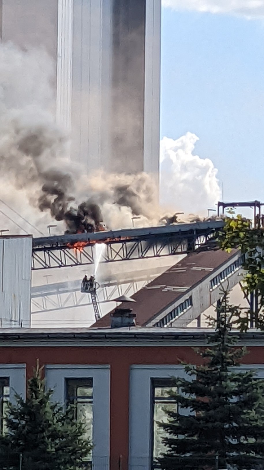 Pożar w elektrowni Jaworzno /Gorąca Linia RMF FM