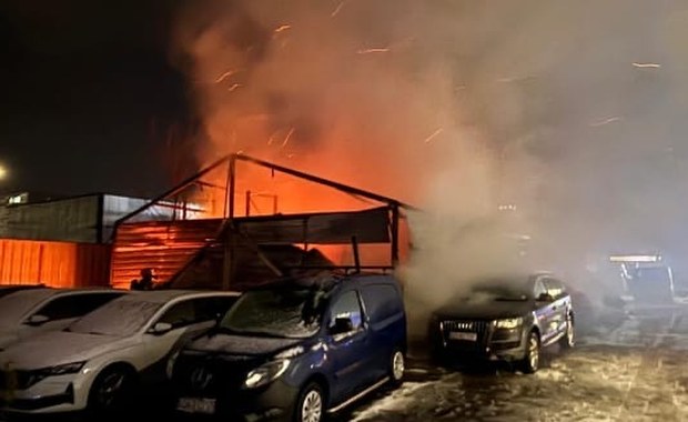 Pożar w Gdańsku: Hala stanęła w płomieniach