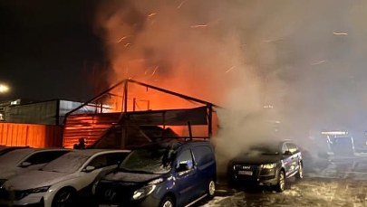 Pożar w Gdańsku: Hala stanęła w płomieniach