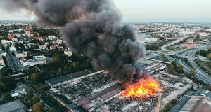 Pożar w Gliwicach. Słupy dymu widoczne z daleka