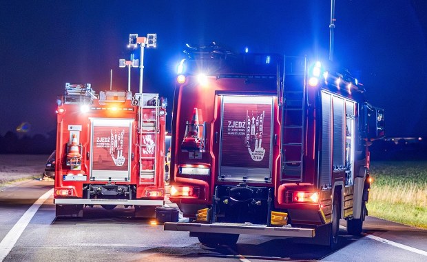 Pożar w hali we Wrocławiu. Na miejsce wysłano kilka zastępów