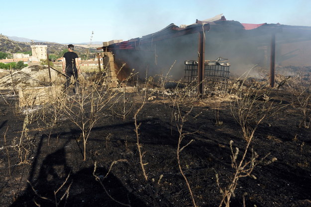 Pożar w hiszpańskiej prowincji Avila /Raul Sanchidrian /PAP/EPA
