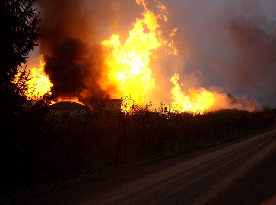 Pożar w Jankowie Przygodzkim /Tomasz Wojtasik /PAP