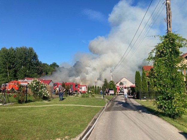 Pożar w Łękawicy koło Wadowic - fot. WadowiceOnline.pl /Gorąca Linia RMF FM