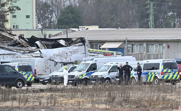 Pożar w Pardubicach. Są pierwsi zatrzymani, zarzuty dotyczą terroryzmu