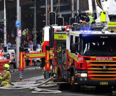Pożar w Perth. Chemikalia przyczyną eksplozji?