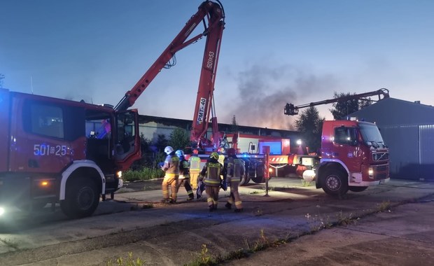 Pożar w Pomorskiem. Paliła się hala w Kartoszynie