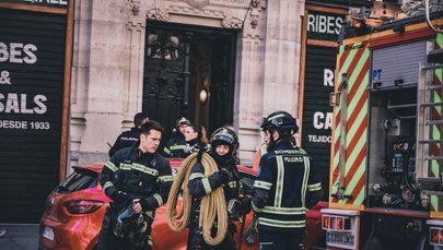 Pożar w restauracji w Madrycie. Ciężko ranni strażacy
