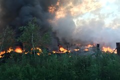 Pożar w Trzebini. W ogniu stanęło składowisko opon