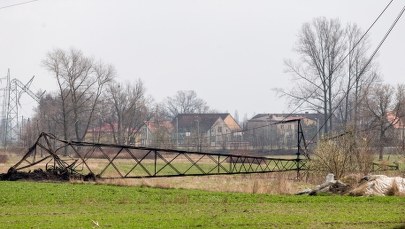 Pożar w Tychach, uszkodzone linie energetyczne