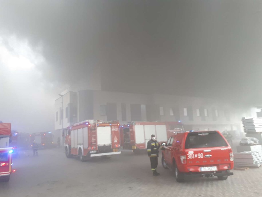 Pożar w zakładzie przemysłowym w Dębskiej Woli. Płonie płynny cynk /Gorąca Linia RMF FM /Gorąca Linia RMF FM