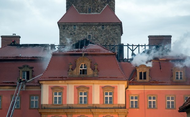 Pożar w zamku Książ. Ewakuowano turystów i pracowników