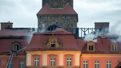Pożar w zamku Książ. Ewakuowano turystów i pracowników