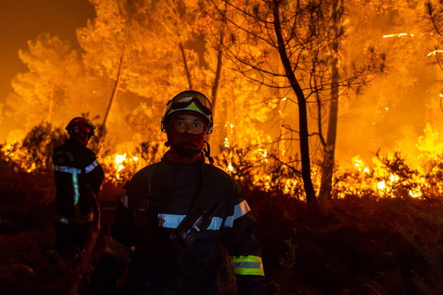 Pożar we Francji na zdjęciu z 12 sierpnia /SDIS 33 HANDOUT /PAP/EPA