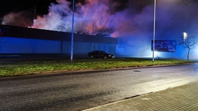 Pożar wędzarni w Górze. Strażacy mieli problem z wodą do gaszenia?