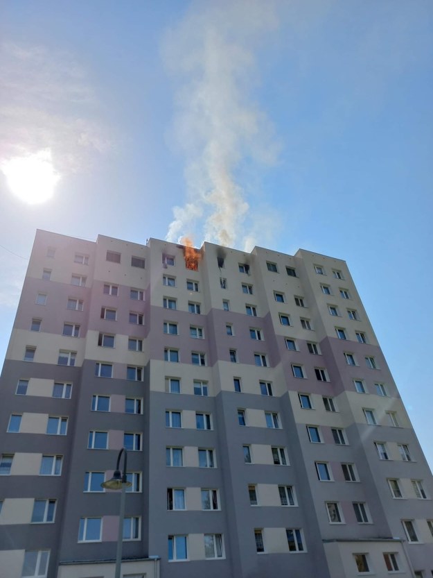Pożar wybuchł na 11. piętrze bloku /Gorąca Linia RMF FM