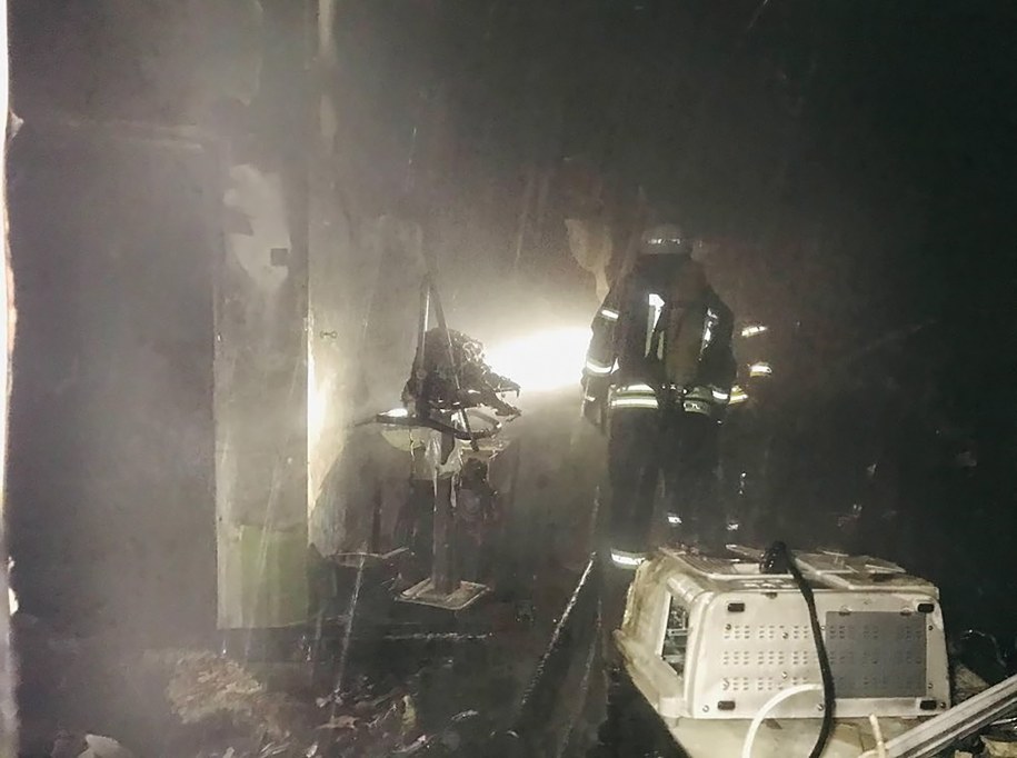 Pożar wybuchł na parterze czteropiętrowego szpitala /STATE EMERGENCY SERVICE OF UKRAINE / HANDOUT  /PAP/EPA