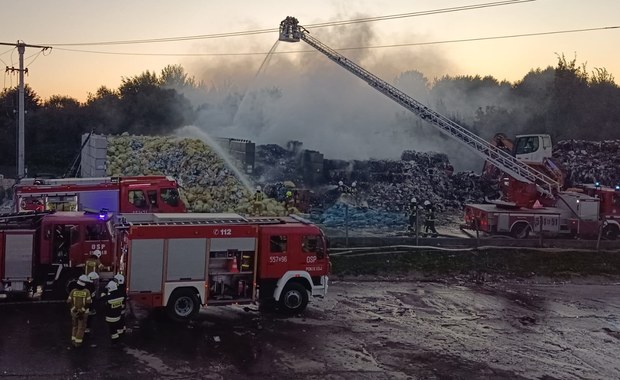 Pożar wysypiska śmieci w Choczni