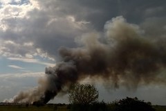 Pożar wysypiska śmieci w Ostrołęce