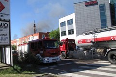 Pożar zakładów w Łodzi