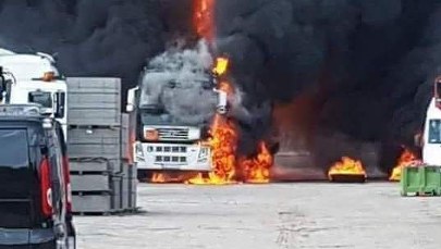 Pożar zakładu budowlanego w Mińsku Mazowieckim. Jedna osoba poszkodowana