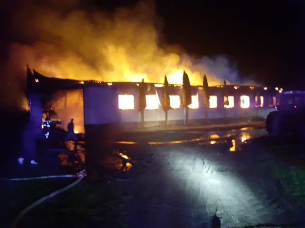 Pożar zakładu stolarskiego koło Iławy /KP PSP Iława /Państwowa Straż Pożarna