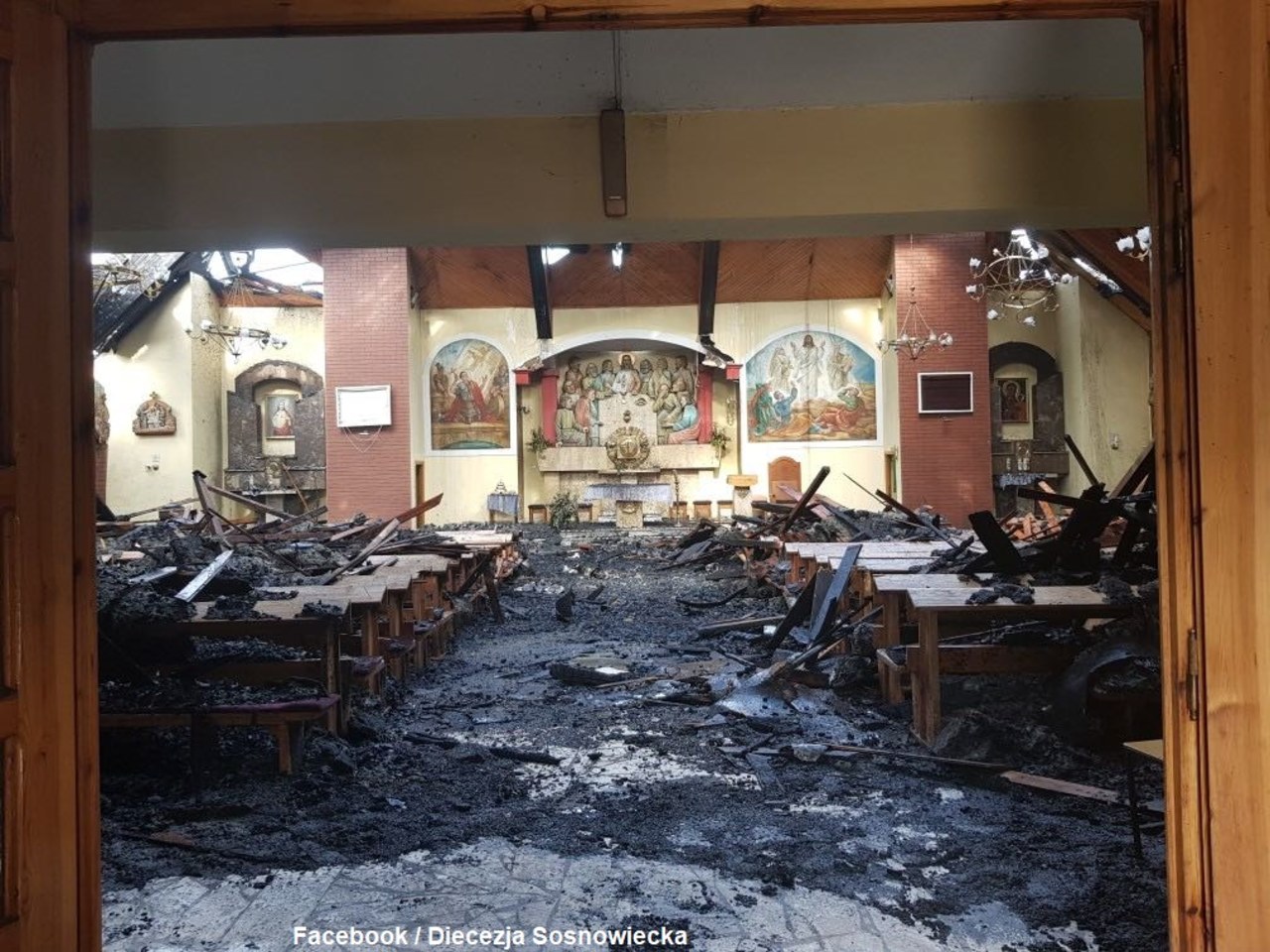 Pożar zniszczył kościół w Sosnowcu. Diecezja prosi o pomoc