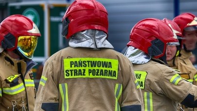 Pożar zsypu w krakowskim bloku. Ewakuacja 30 osób