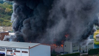 Pożary hal produkcyjnych. Grosset: Nie ma co siać paniki