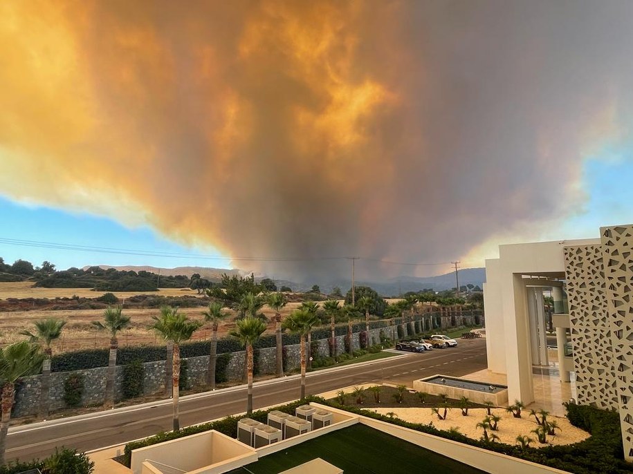 Pożary na Rodos - fotografia udostępniona przez p. Marcina Nowomiejskiego /