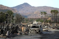 Pożary w Kalifornii. Z ogniem walczy blisko 9 tys. strażaków