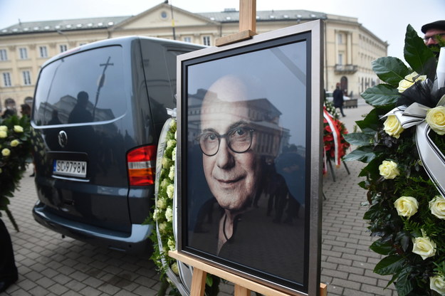 Pożegnalna msza odbyła się w Kościele Środowisk Twórczych na Pl. Teatralnym w Warszawie / 	Radek Pietruszka   /PAP