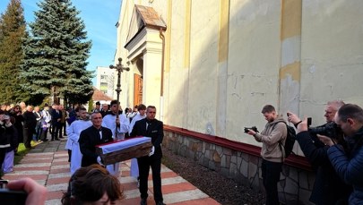 Pożegnanie bohaterów. 31 polskich obrońców Lwowa spoczęło w Mościskach