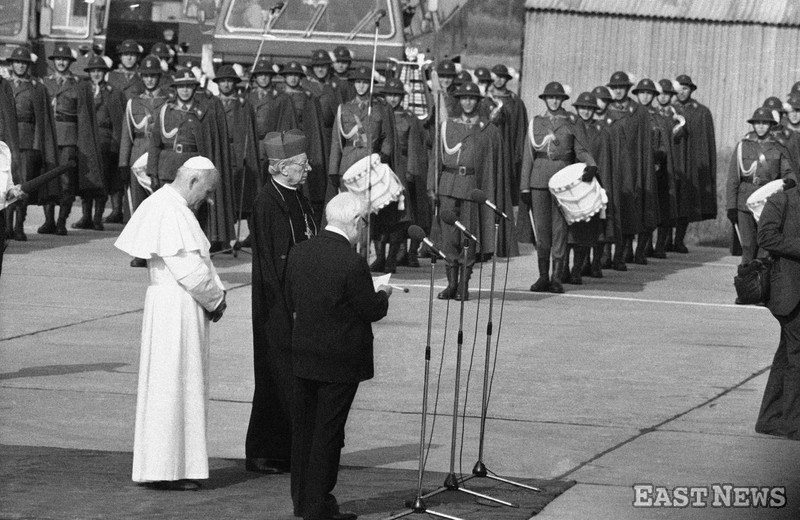 Pożegnanie Jana Pawła II na lotnisku w Balicach - 10 czerwca 1979 r. /Jan Zdziarski /East News