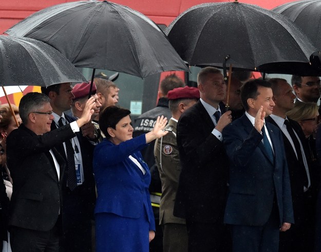 Pożegnanie papieża na Balicach /Radek Pietruszka /PAP