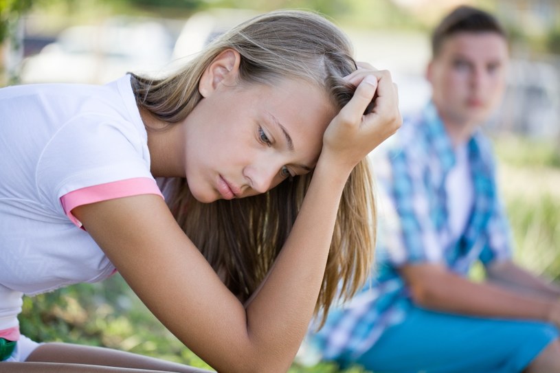 Poziom stresu u nastolatków może wynikać ze złej diety /123RF/PICSEL