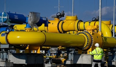 Poziom zapasów gazu w Europie najniższy od lat. LNG wchodzi do gry na dużą skalę