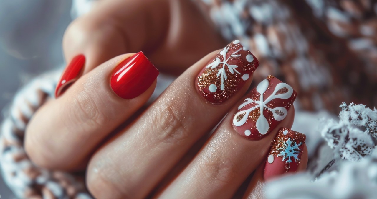 Poznaj najmodniejsze świąteczne stylizacje paznokci. Zainspiruj się i wybierz swój kolor /123RF/PICSEL