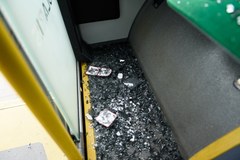 Poznań: Miejski autobus ostrzelany prawdopodobnie z broni pneumatycznej