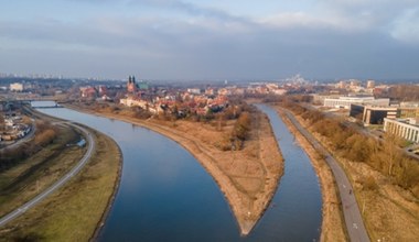 Poznań. Na wyspie Mieszka I będą bloki z garażami. Jaśkowiak broni pomysłu