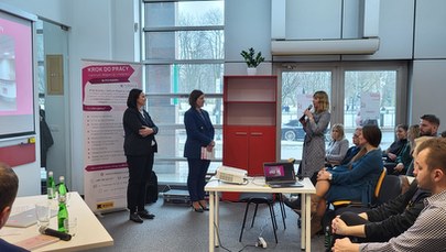 Poznań: Otwarto centrum pomocy dla uchodźców poszukujących pracy