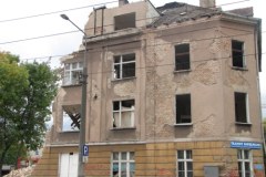 Poznań: Runęła ściana jednego z opuszczonych domów