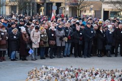 Poznań: Transmisja z uroczystości pogrzebowych Pawła Adamowicza