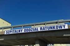 Poznań: Zmarła kobieta poparzona łatwopalną substancją w restauracji