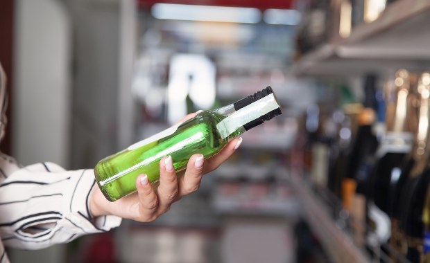 Poznański Łazarz kolejną dzielnicą z zakazem sprzedaży alkoholu nocą