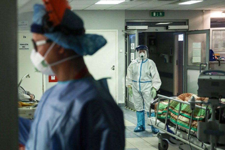 "NTO": Chory na Covid-19 zmarł w karetce. Na oddziale ratunkowym w Nysie nie było dla niego miejsca