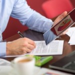 Praca na etacie nie wystarcza. Niemal połowa Polaków szuka dodatkowych zajęć