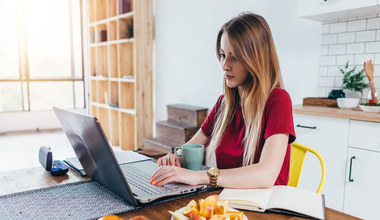 Praca zdalna z dopłatami do prądu i internetu. Rewolucja w Kodeksie pracy