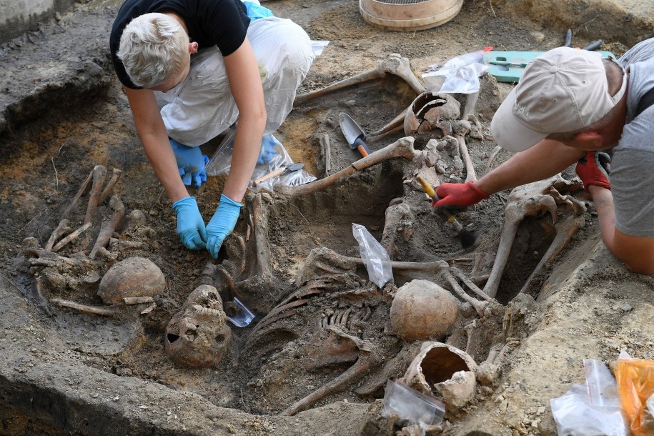 Prace archeologiczne prowadzone przez IPN na terenie byłego więzienia przy ul. Rakowieckiej /Marcin Kmieciński /PAP