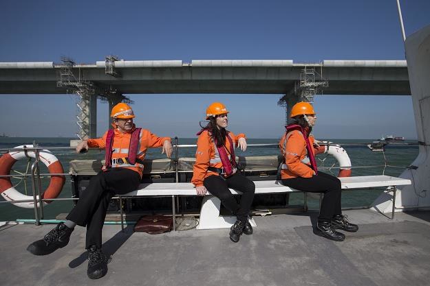 Prace budowlane przy wielkim chińskim projekcie Hong Kong-Zhuhai-Macau Bridge /&copy;123RF/PICSEL